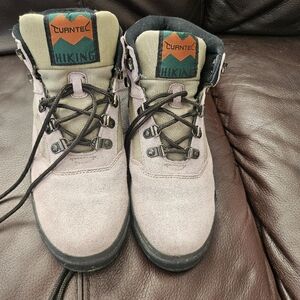 Vintage Turntec hiking  boots cream/soft pink size 9 #hiking #outdoors #trail